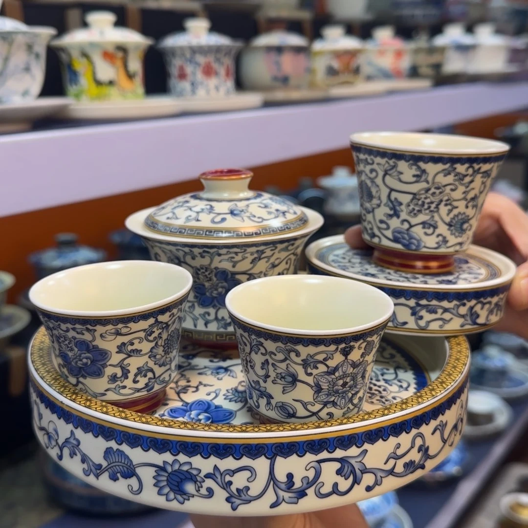 我在外面吃饭呢你在哪了我在外面