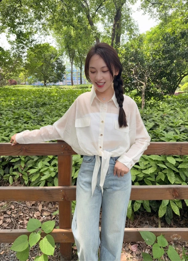 高级感翻领防晒长袖衬衫女夏宽松洋气减龄短款上衣