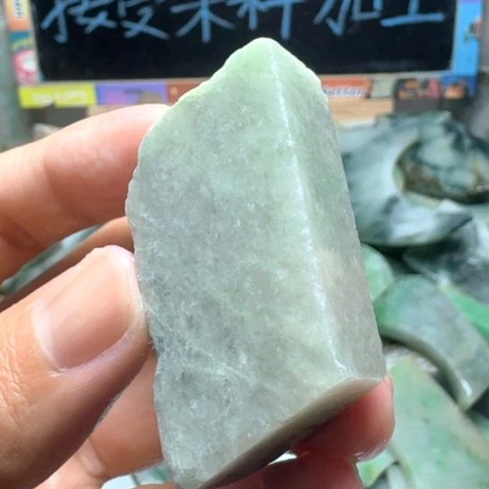 翡翠未镶嵌颈饰255686
