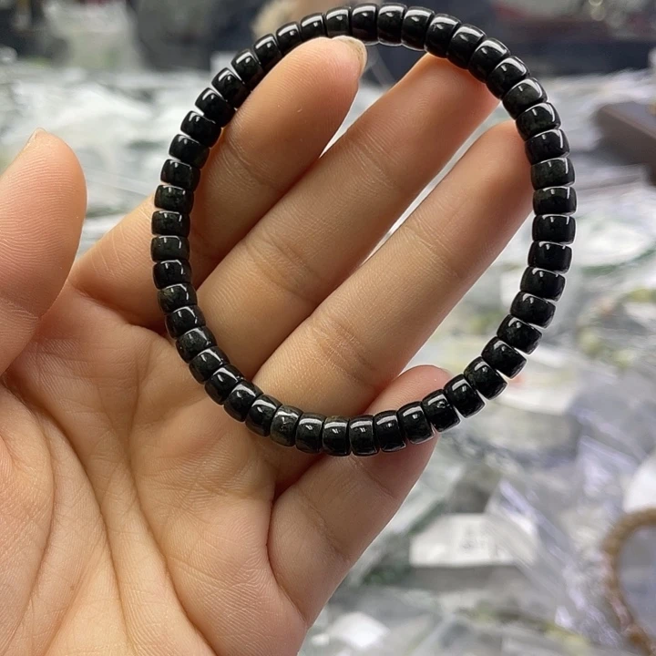 和田玉未镶嵌手串