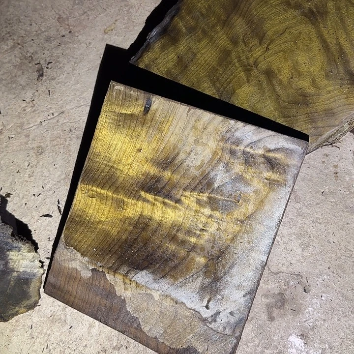 中***鑫香榧木金丝楠木原料摆件