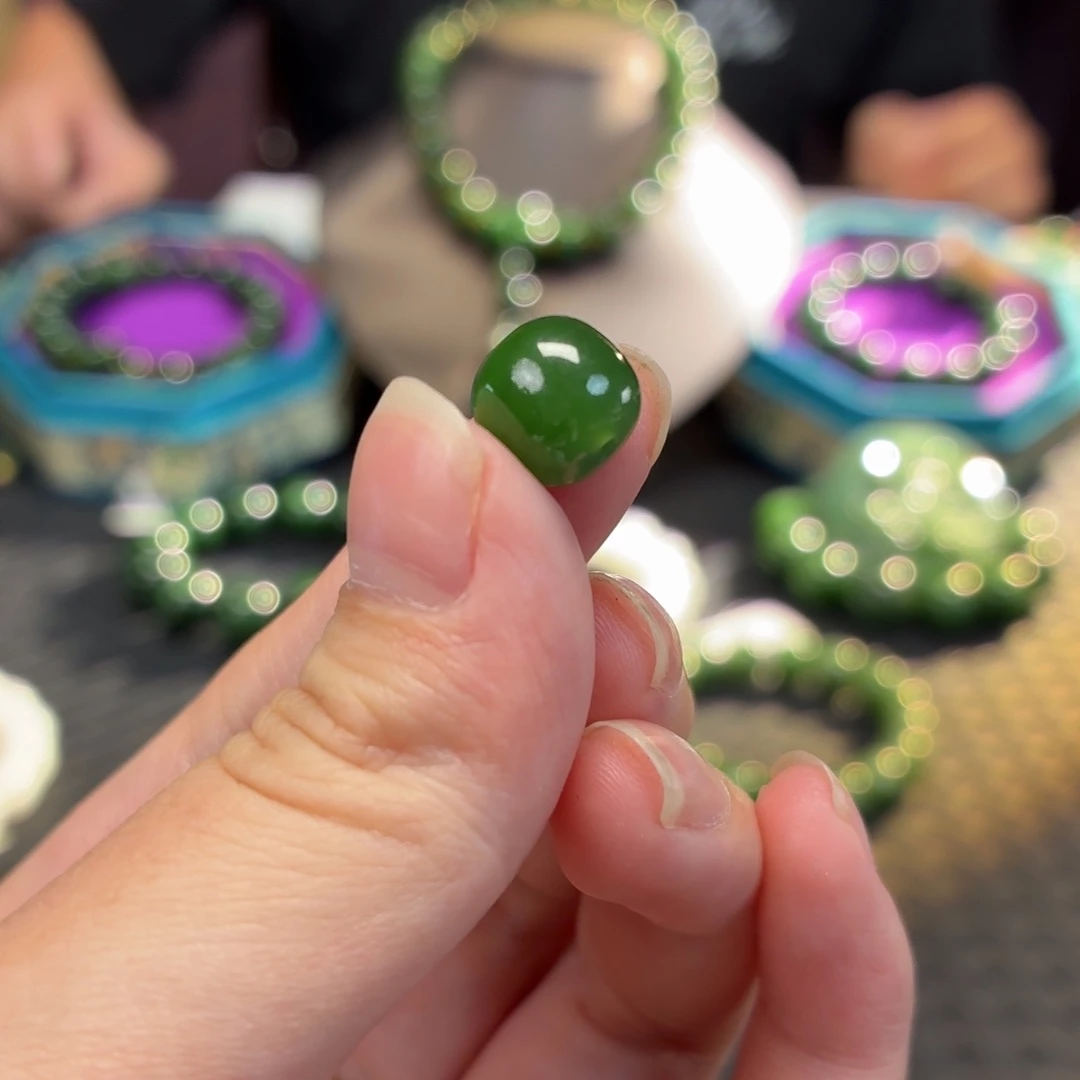 和田玉（碧玉）未镶嵌珠宝半成品