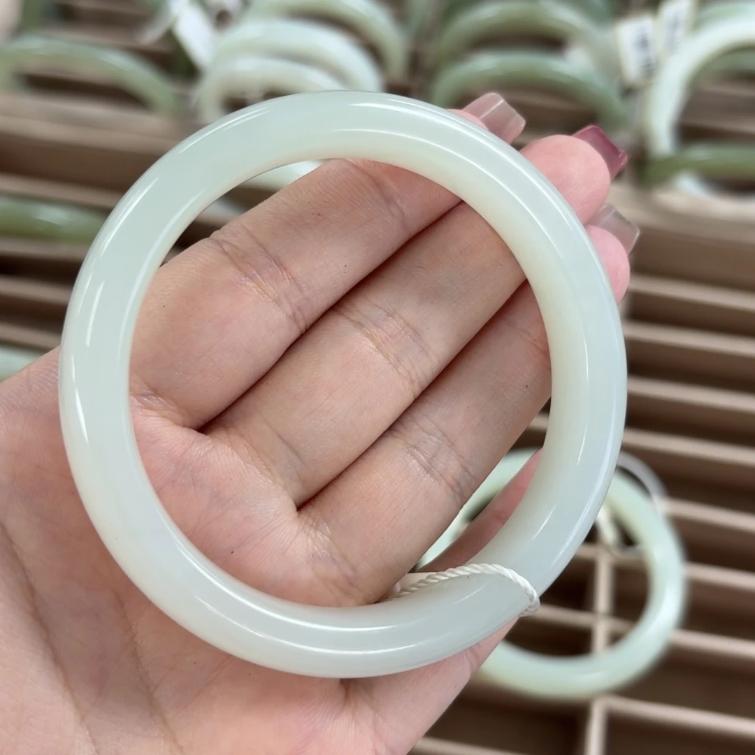 和田玉手镯未镶嵌野*