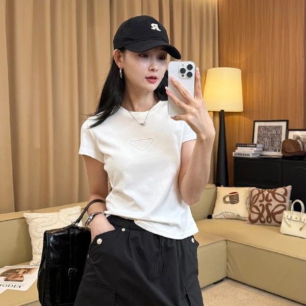 【一比Eby】三角标立体浮雕T恤241201#