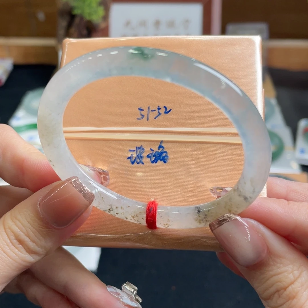 翡翠手镯未镶嵌53.6 圆条