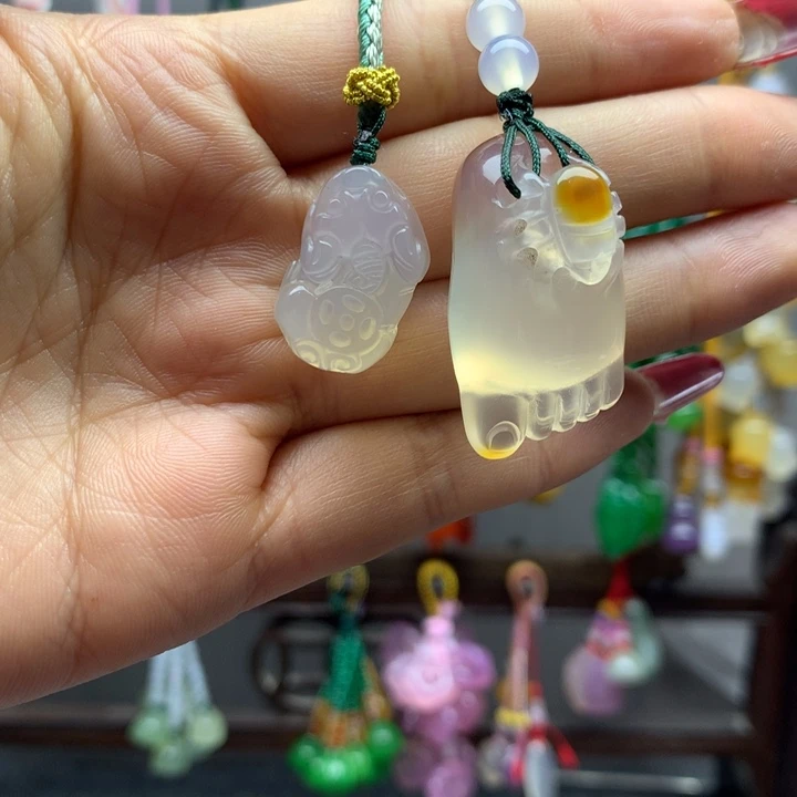 玛瑙/玉髓吊坠(不含链)未镶嵌0****?