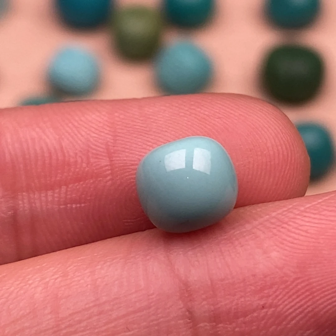 绿松石配饰未镶嵌