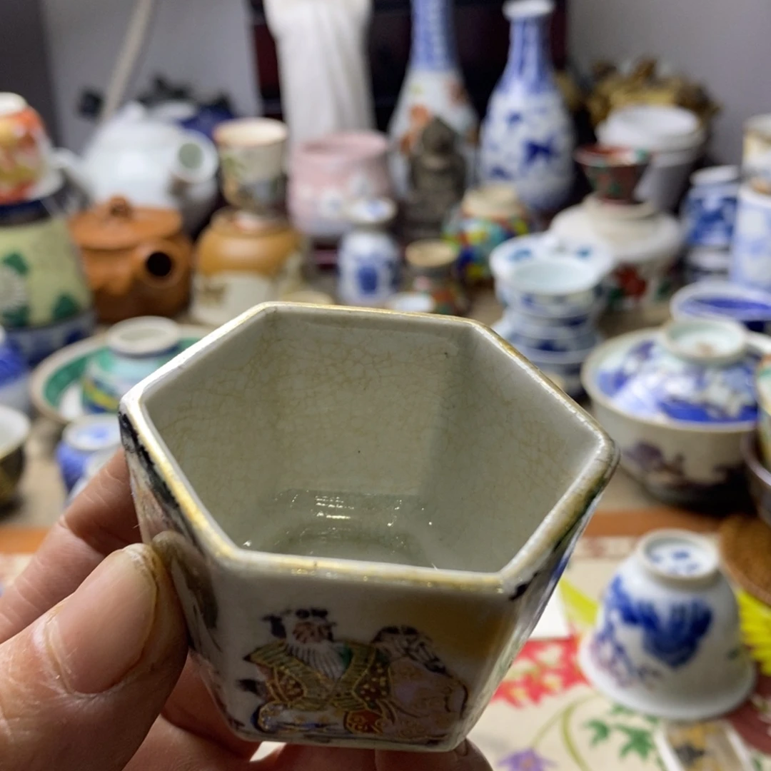 瓷片是因为她太喜欢了所以