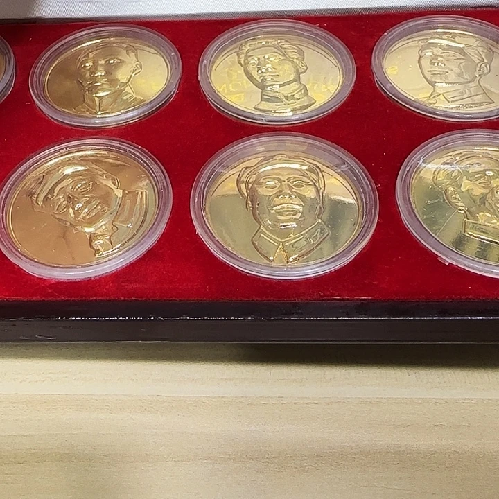 其他普通金属毛纪念章长盒子