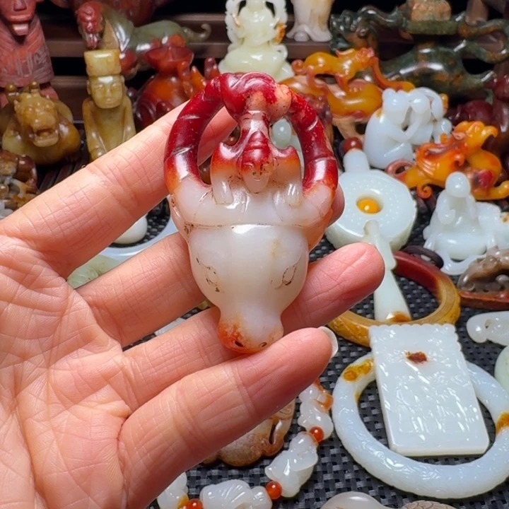 和田玉挂件未镶嵌龙*