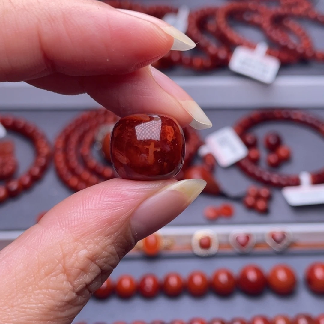 玉***缘南红玛瑙未镶嵌配珠15mm瓦西牛血深色满肉老型珠高品