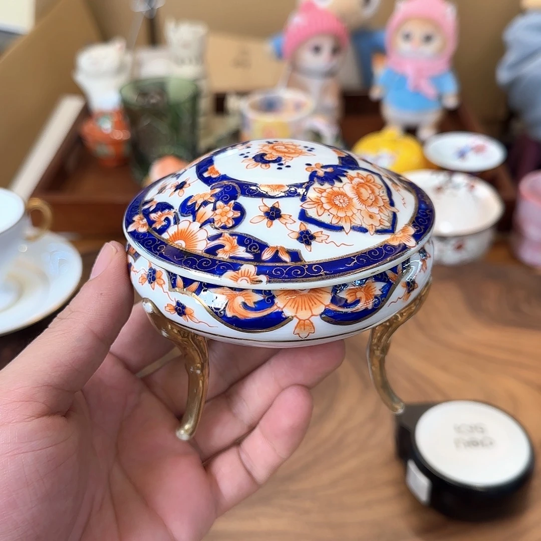 摆件在线用户在网上查询商品