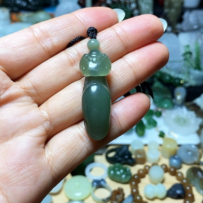 【闪购商品】颈饰未镶嵌和田玉