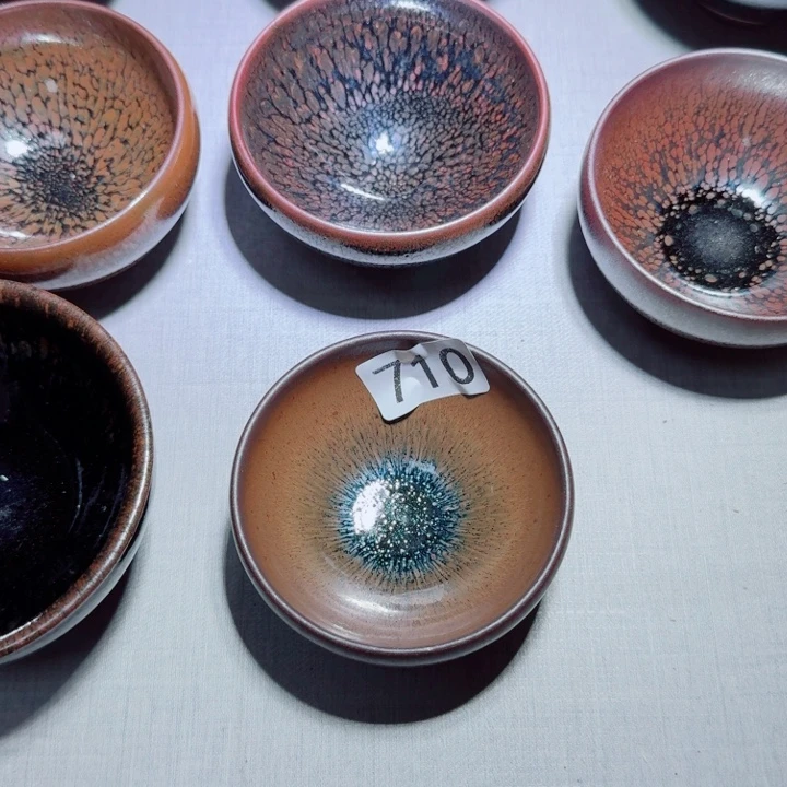 茶盏提出解决农村留守学生入学面临