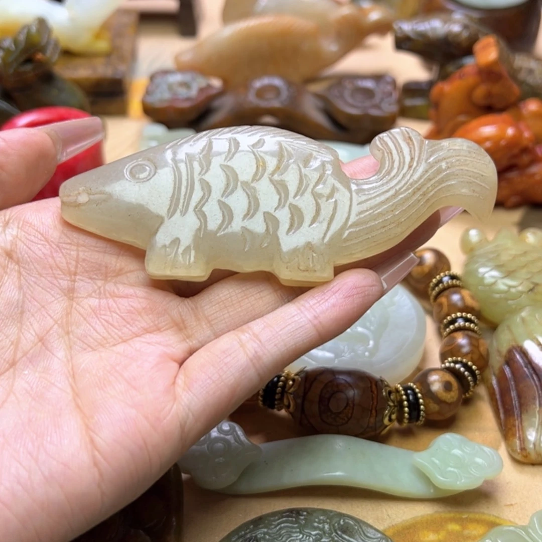 【闪购商品】蛇纹石玉颈饰未镶嵌