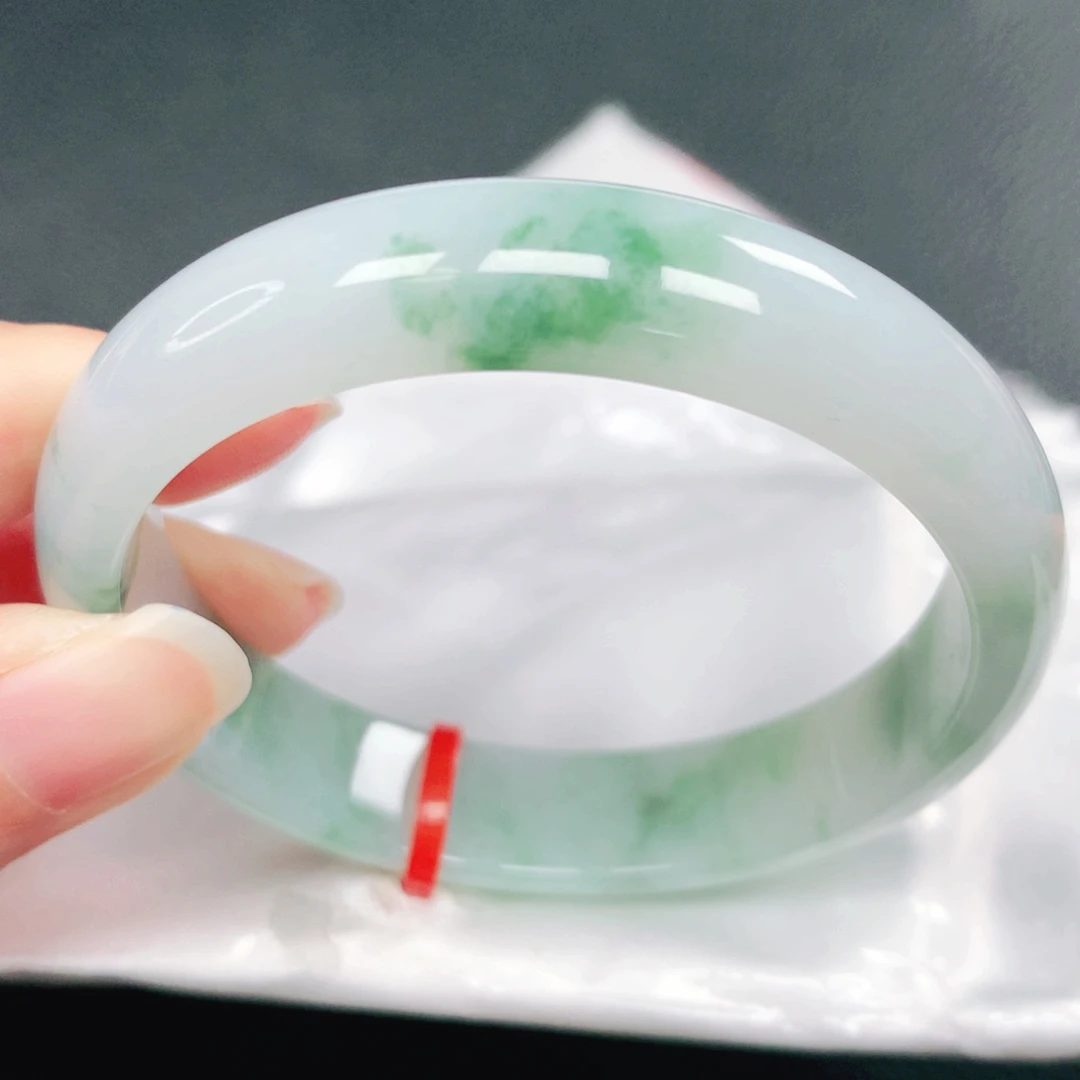 翡翠未镶嵌手镯53圈