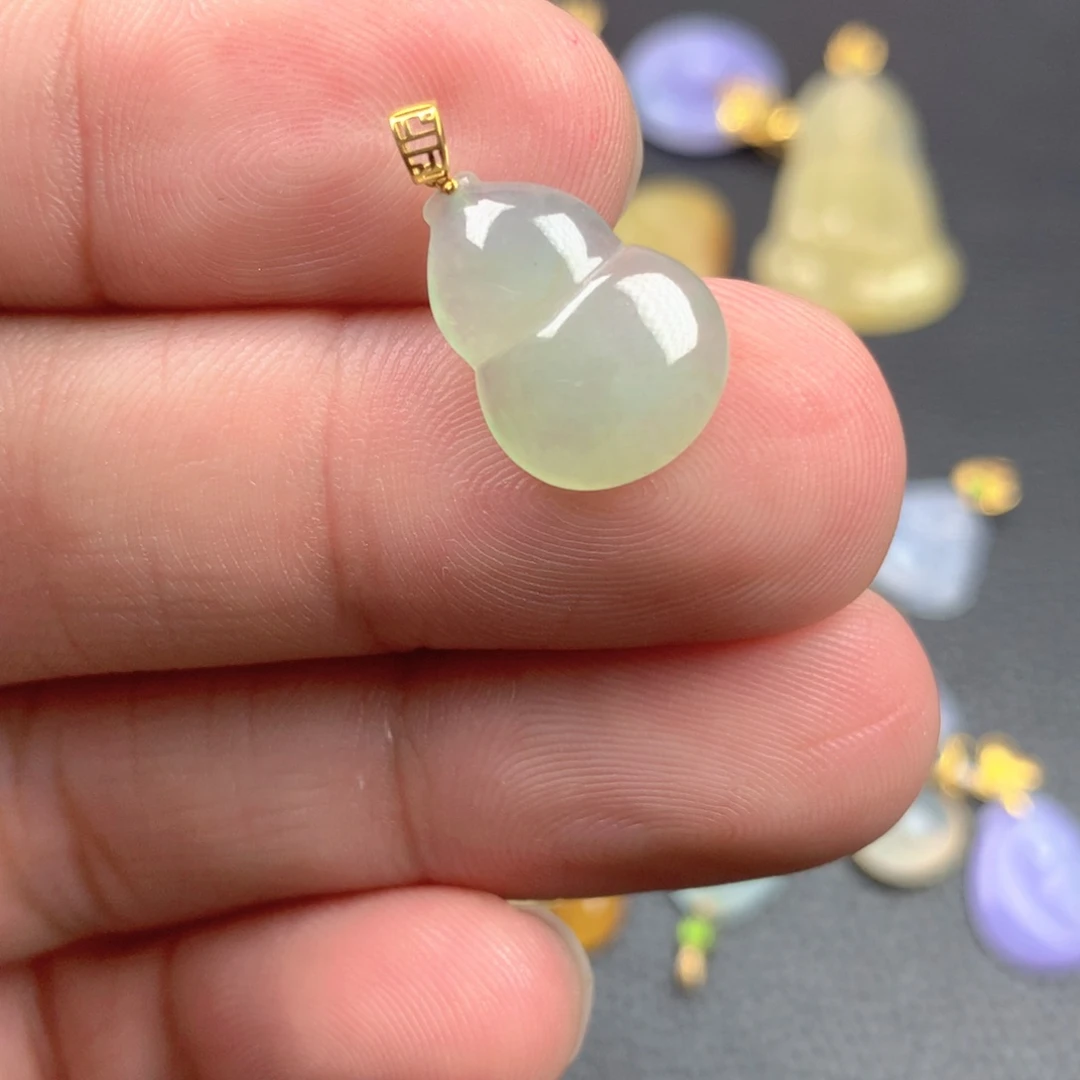 【闪购商品】颈饰18K金镶嵌翡翠翡翠