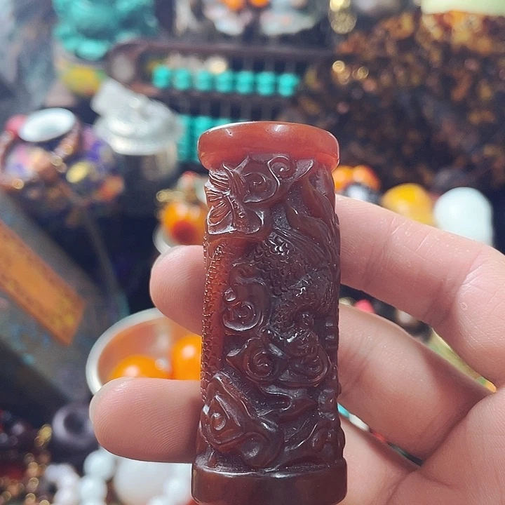 织绣摆件等各种物品都是可以