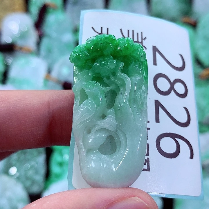 吊坠(不含链)未镶嵌翡翠