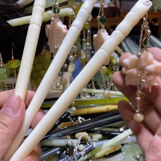 蛇纹石玉未镶嵌发簪