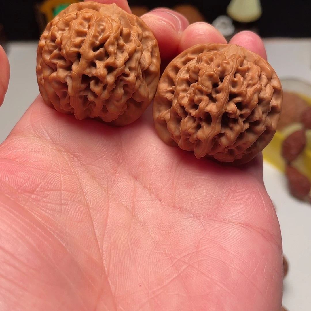 文玩核桃吊坠秦闷