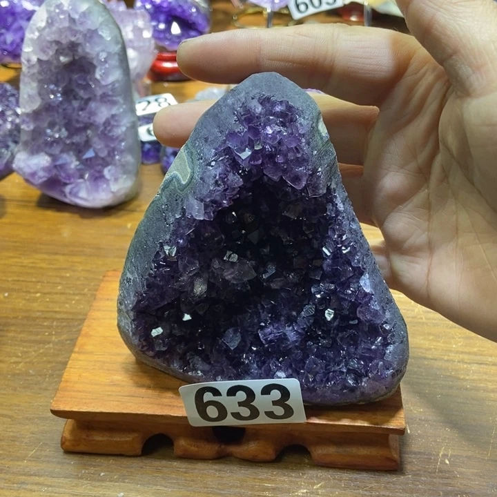 紫晶未镶嵌大型摆件（非配饰）