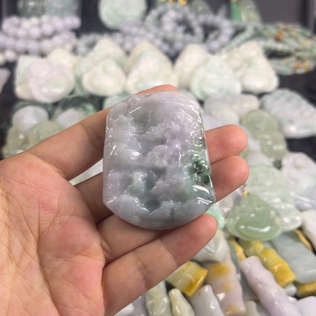 吊坠(不含链)未镶嵌翡翠瑕疵