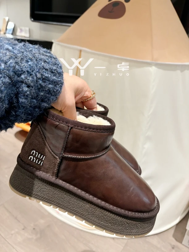 2024冬季新品皮面好打理加绒加厚雪地靴41333