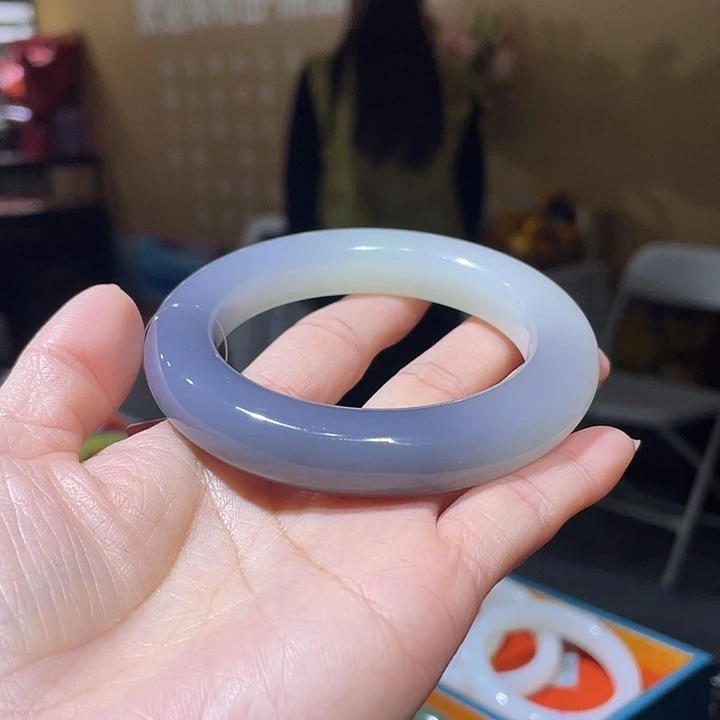 未镶嵌手镯和田玉56.3#85.93g