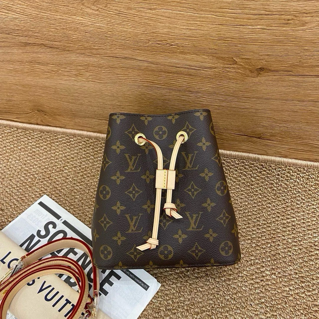 未使用 LouisVuitton/路易威登 水桶noe bb单肩包15346114