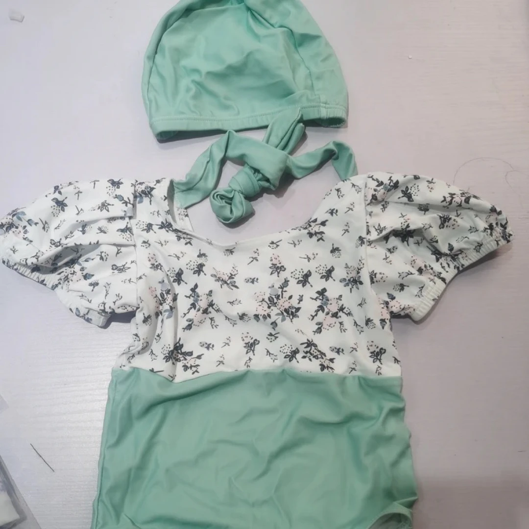 儿童泳装泳衣男孩女孩连体分体