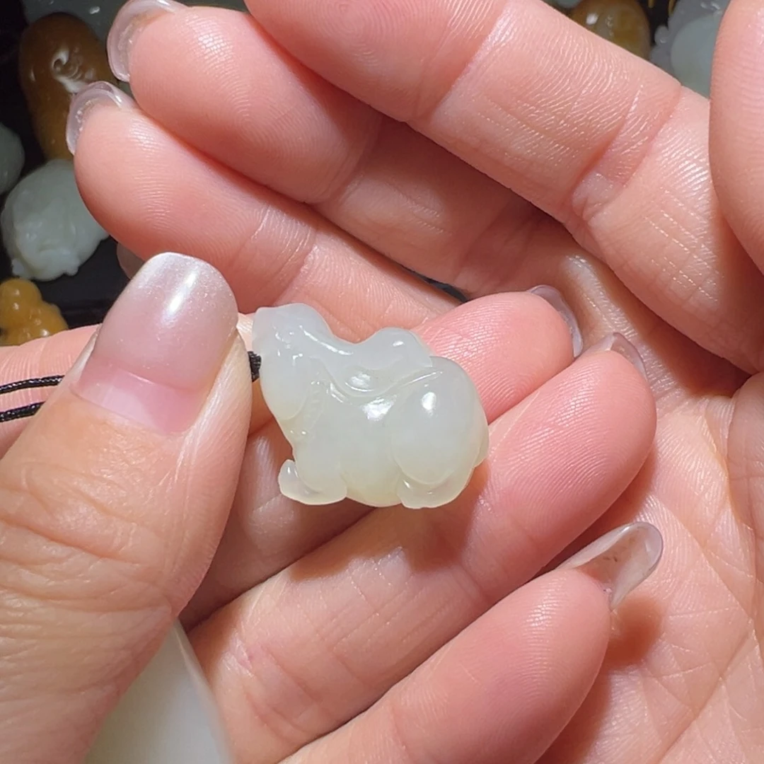 颈饰未镶嵌和田玉阳****后