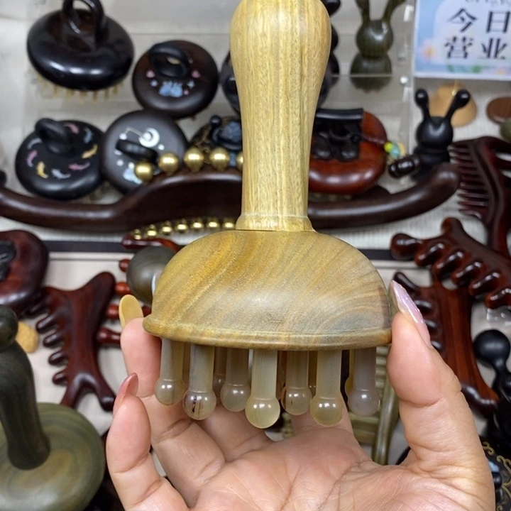 绿檀16齿羊角按摩梳