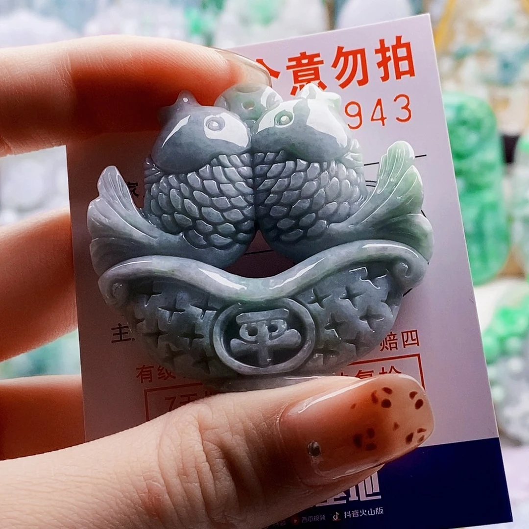 吊坠(不含链)未镶嵌翡翠