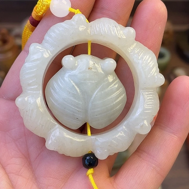 未镶嵌和田玉（糖玉）挂件