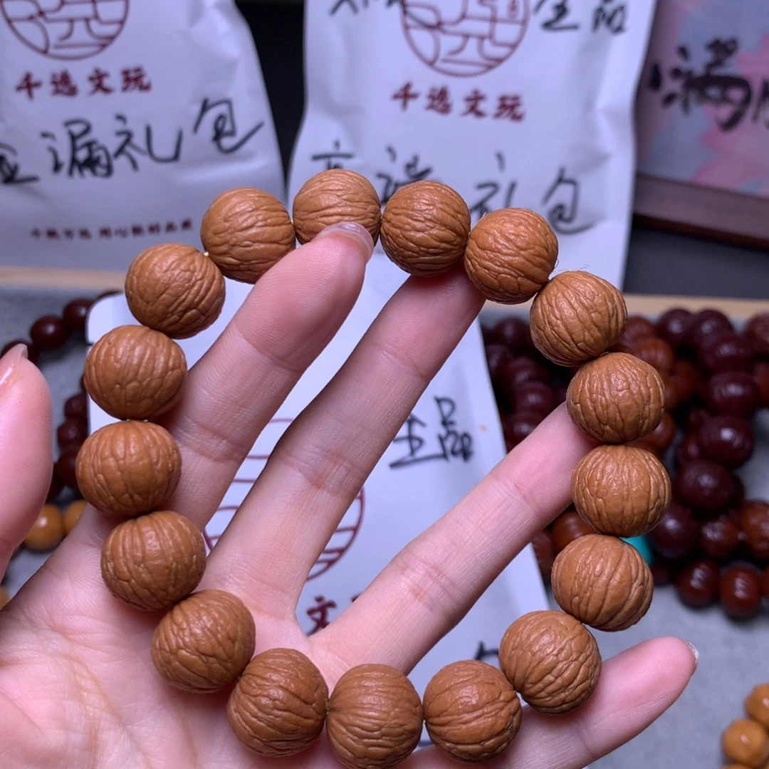 猴头核桃手串凤羽