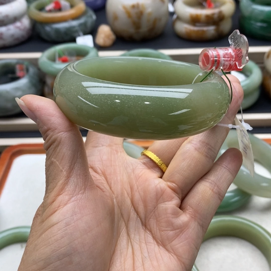 未镶嵌手镯石英质玉@****✨