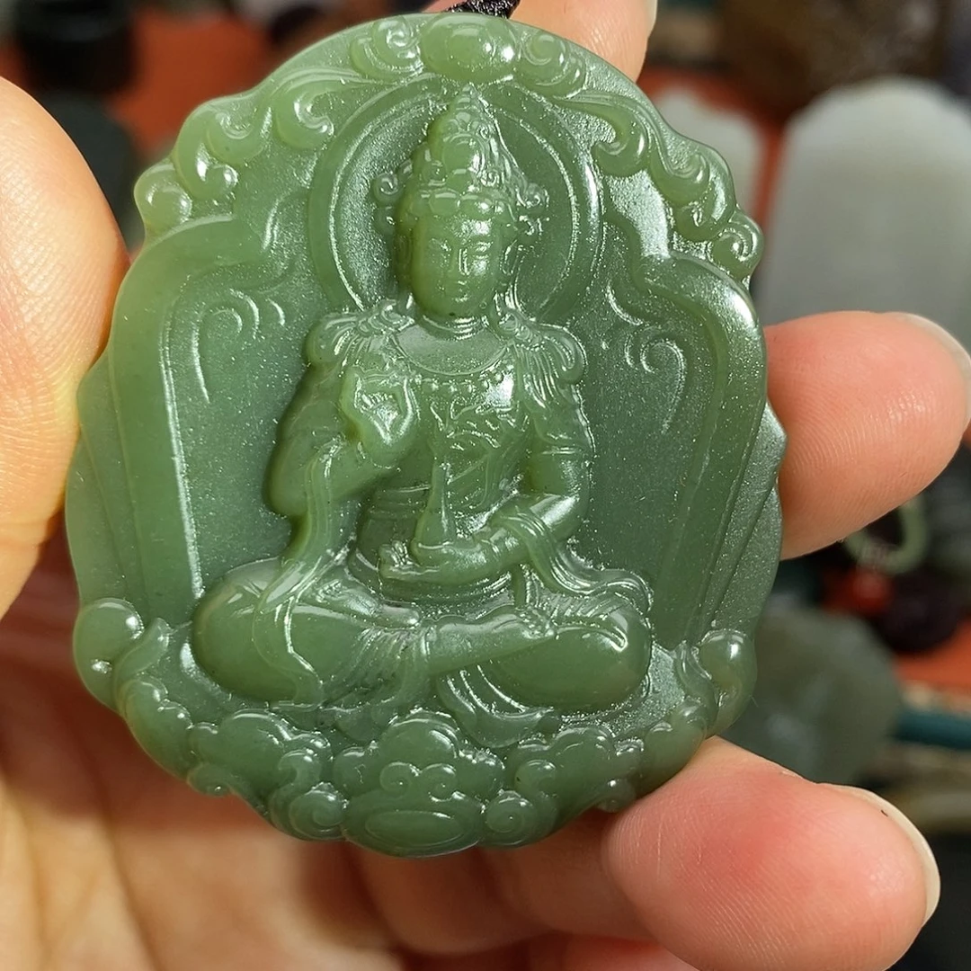 和田玉未镶嵌颈饰背面带糖观音