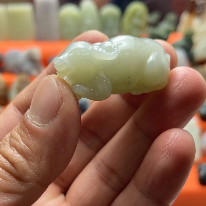 和田玉未镶嵌挂件