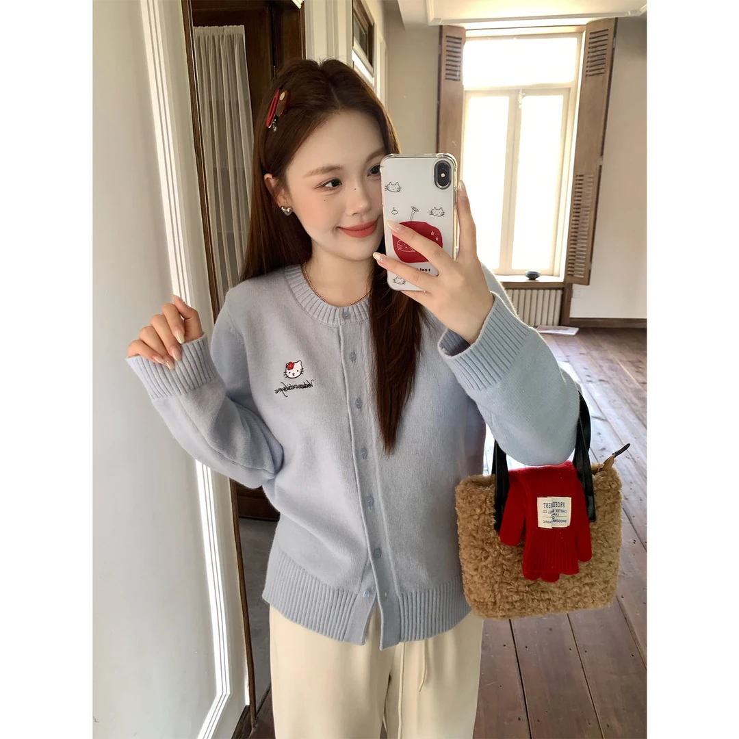 现货1271X大婉酱千千微胖定制 kitty刺绣毛衣秋季正肩显瘦针织衫