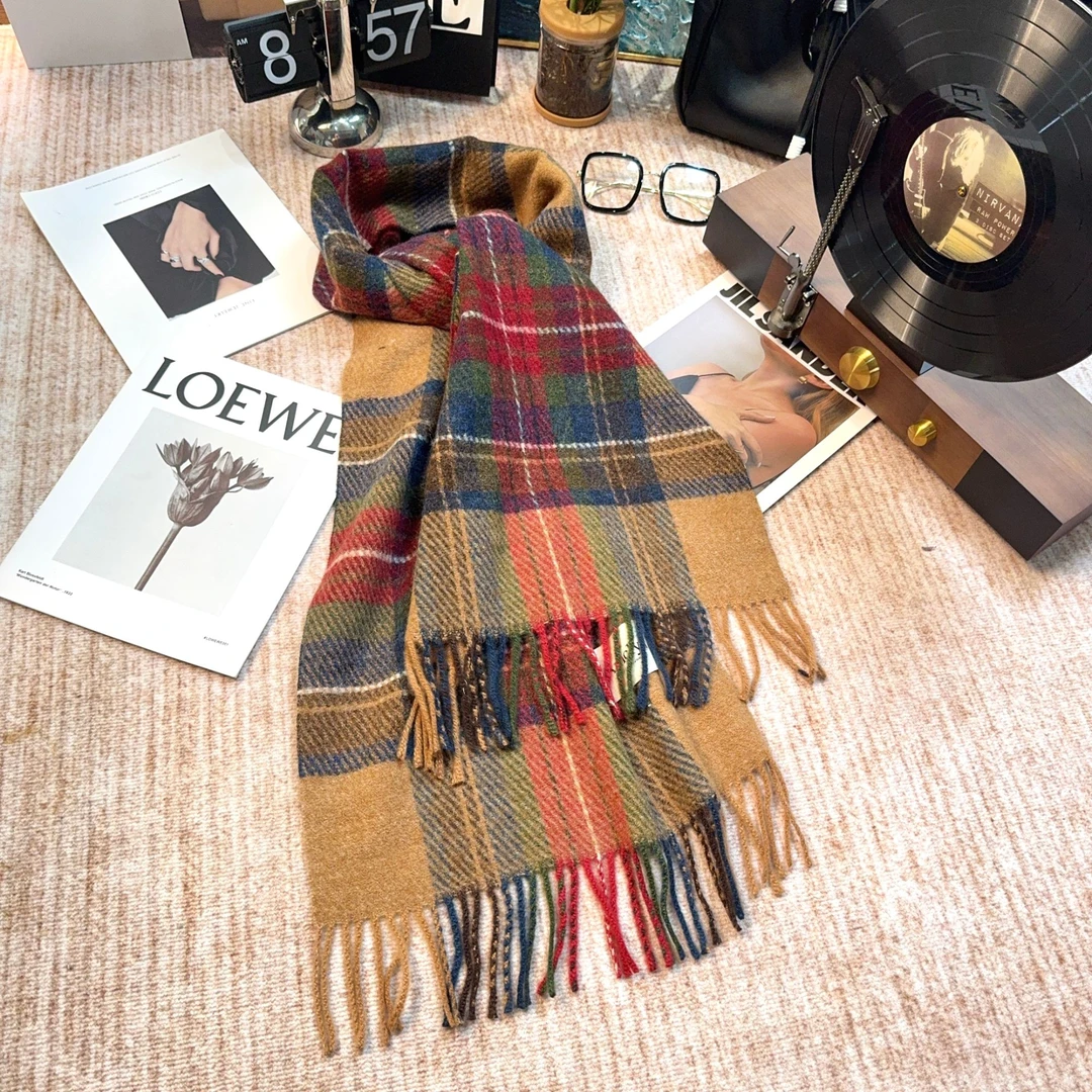 2025秋季新款休闲舒适经典格子针织围巾4893