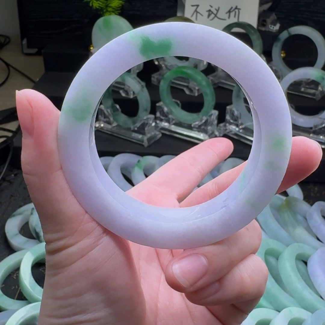 未镶嵌翡翠手镯定制翡翠