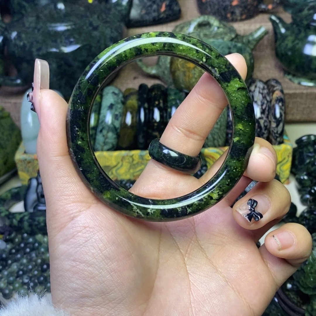 蛇纹石玉手链未镶嵌y****9
