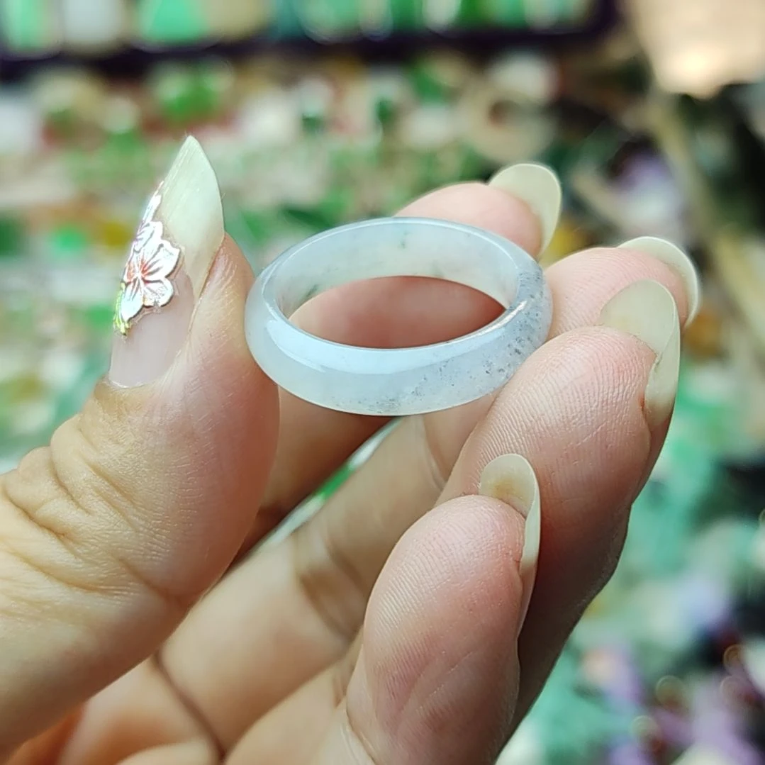 翡翠未镶嵌颈饰28