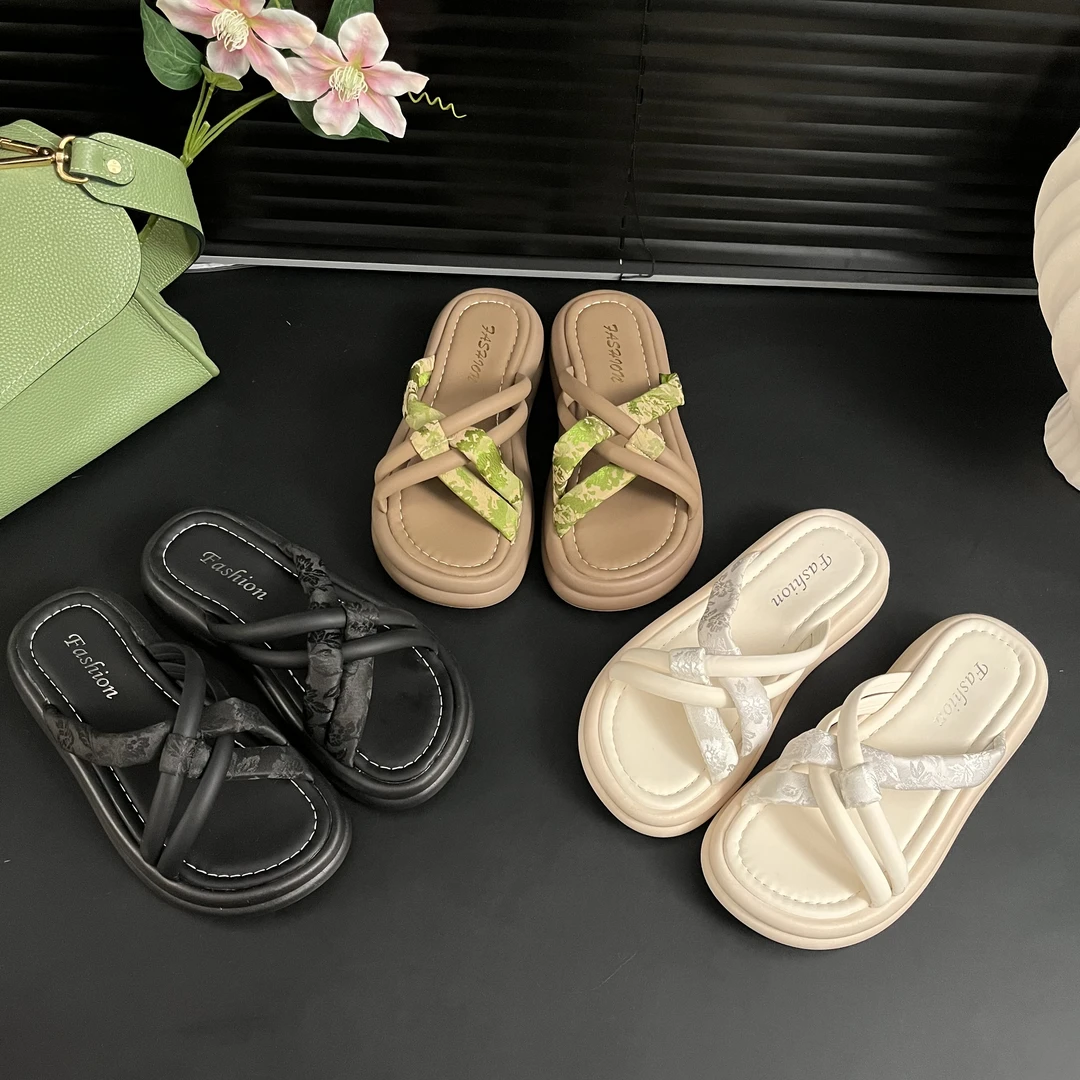 拖鞋女款2025新款爆款小众外穿厚底时尚休闲网红夏季凉鞋仙女ins