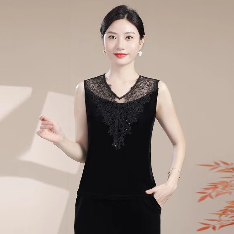 3001时尚百搭蕾丝丝绒V领背心女通勤舒适修身内搭无袖