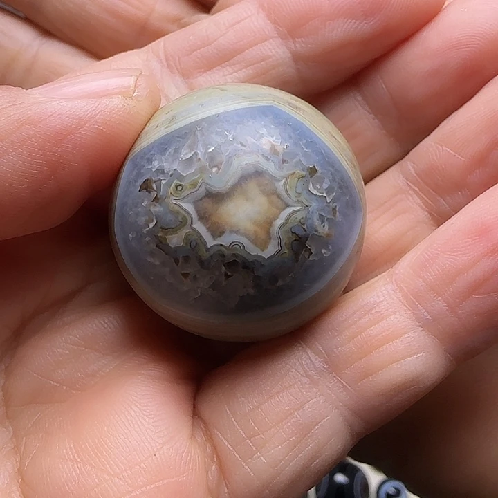 爱***贝玛瑙/玉髓合金颈饰