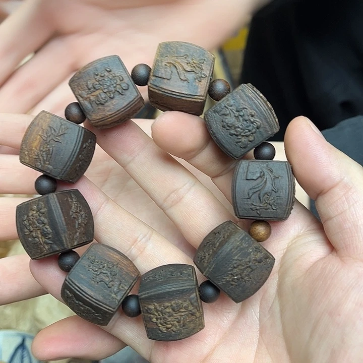 大叶紫檀（黑酸枝木类）