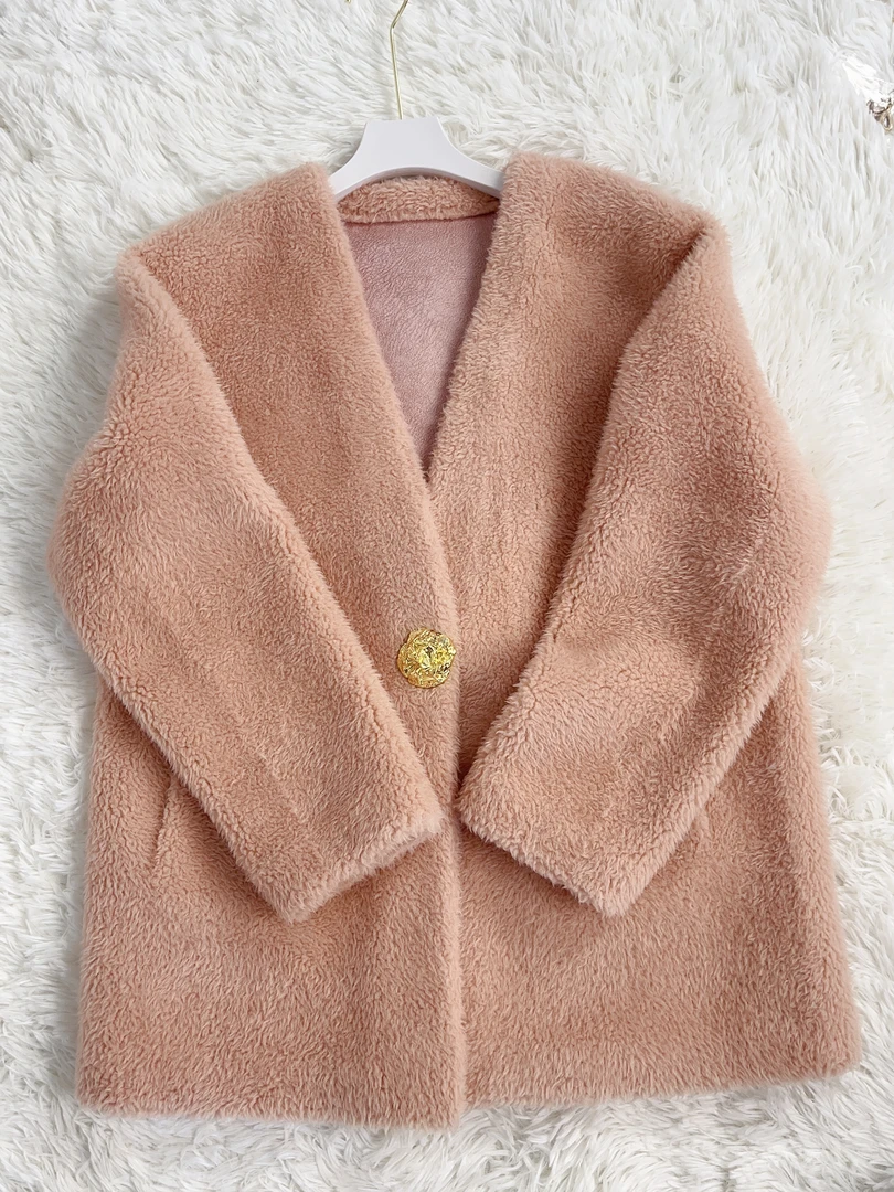 【静姐宠粉】粉色秋冬新款大金扣颗粒绒一体时尚女士外套yl1003