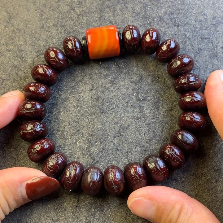 凤眼菩提吊坠手串